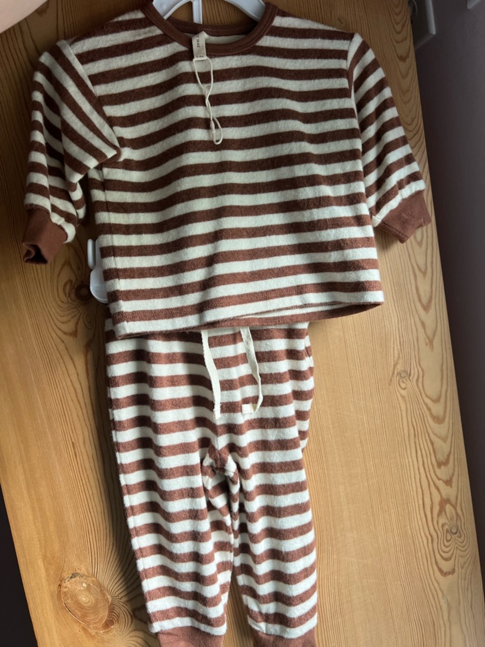 Quincy Mae Brown & Cream Striped Kids Pajama Set never worn